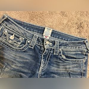 Old School True Religion jeans. Diamond accents. SZ 29